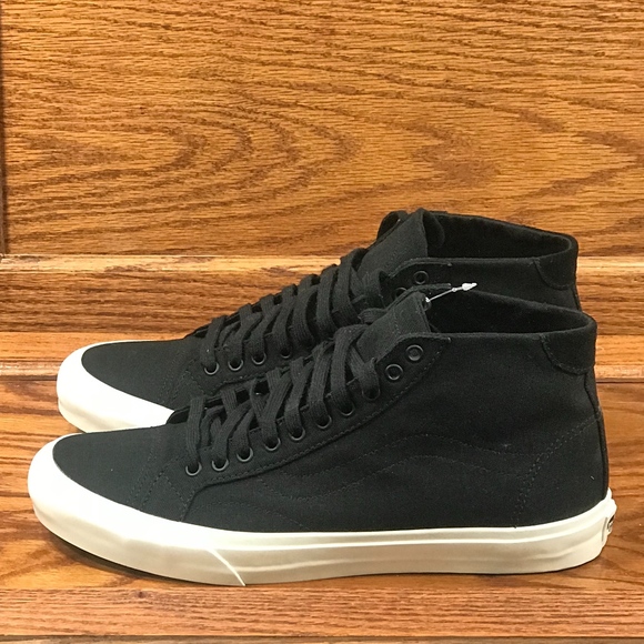 mizuno running shoes blue